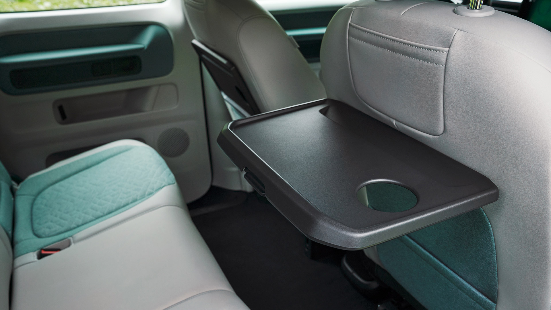 VW ID.Buzz interior